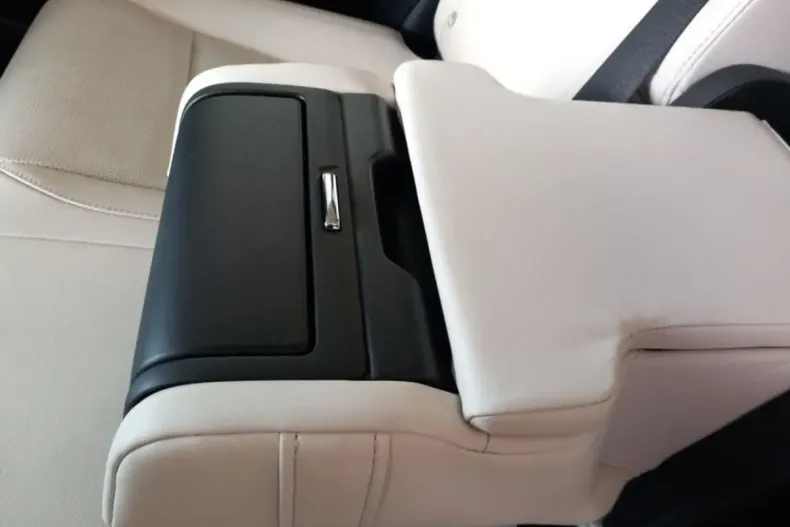 Lexus RX 450 din 2024 cu 10 km - oferta LEX122340 - foto 15