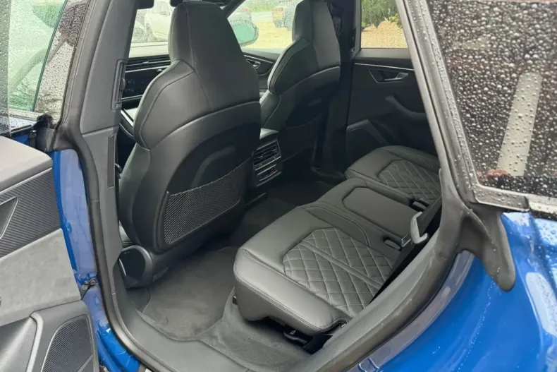 Audi Q8 din 2024 cu 1.000 km - oferta AUD122341 - foto 11