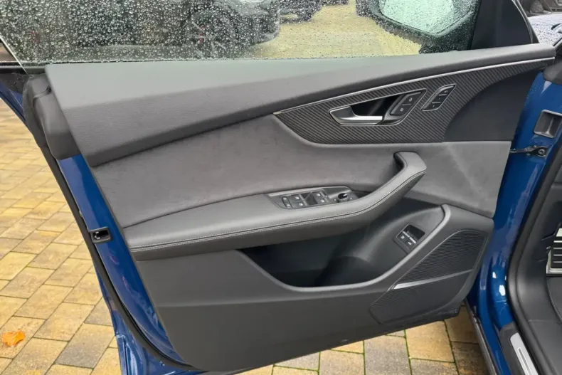 Audi Q8 din 2024 cu 1.000 km - oferta AUD122341 - foto 12