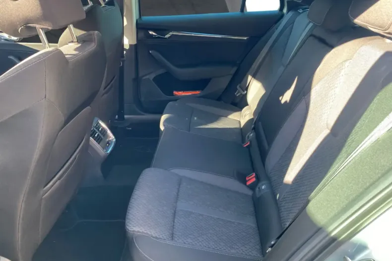 Skoda Octavia din 2022 cu 54.100 km - oferta SKO122346 - foto 12