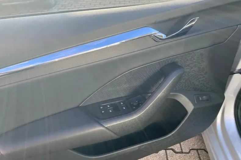 Skoda Octavia din 2022 cu 54.100 km - oferta SKO122346 - foto 15