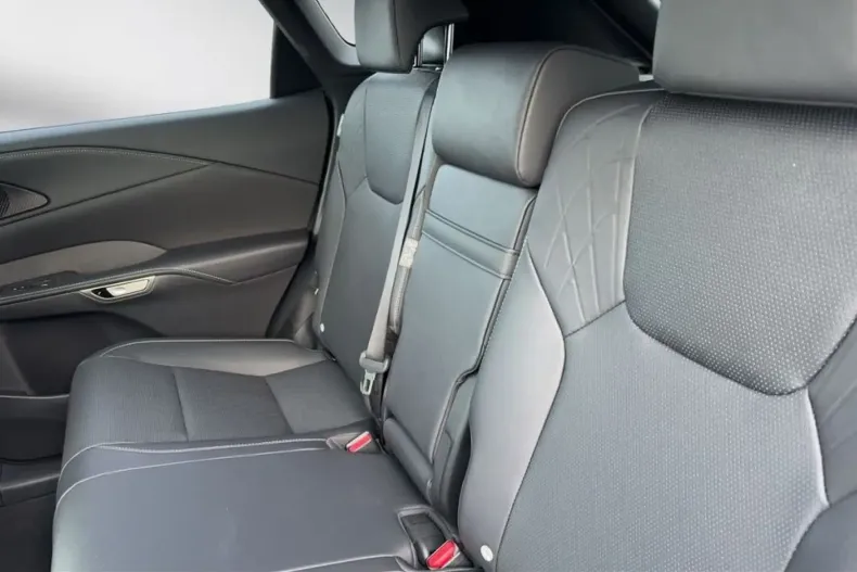 Lexus RX 450 din 2024 cu 5.000 km - oferta LEX122347 - foto 9