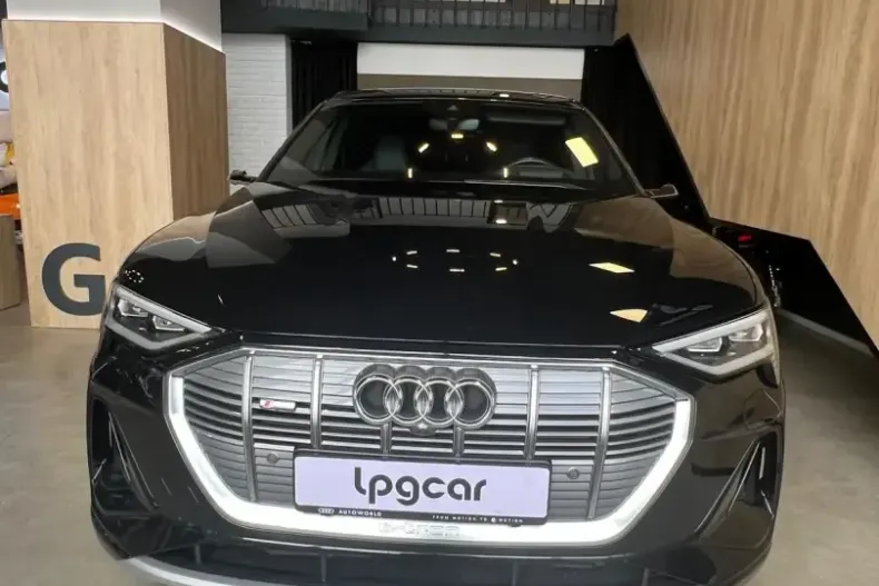 Audi e-tron din 2021 cu 39.247 km - oferta AUD122352 - foto 3