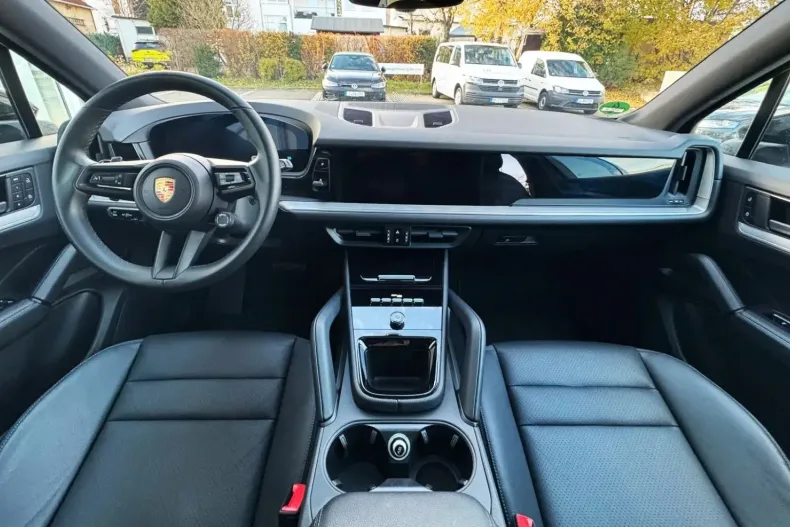 Porsche Cayenne din 2024 cu 6.900 km - oferta POR122355 - foto 5