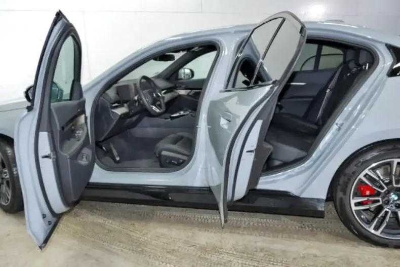 BMW 520 din 2024 cu 32.200 km - oferta BMW122360 - foto 5