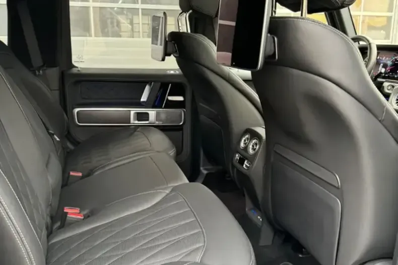 Mercedes-Benz G 63 AMG din 2024 cu 9.972 km - oferta MER122364 - foto 10