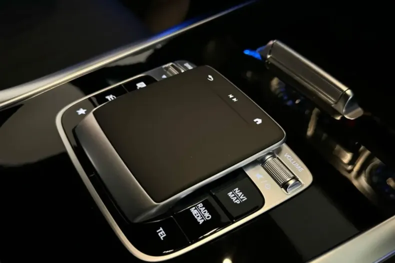 Mercedes-Benz G 63 AMG din 2024 cu 10 km - oferta MER122365 - foto 22