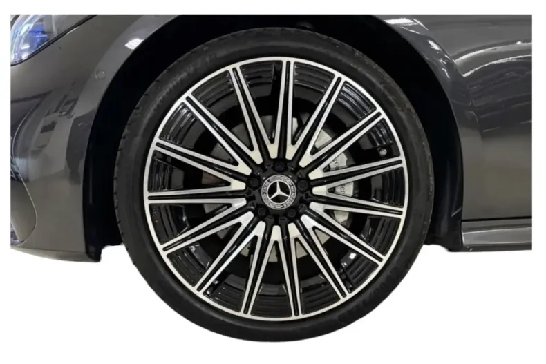 Mercedes-Benz CLE 300 din 2023 cu 6.500 km - oferta MER122368 - foto 5