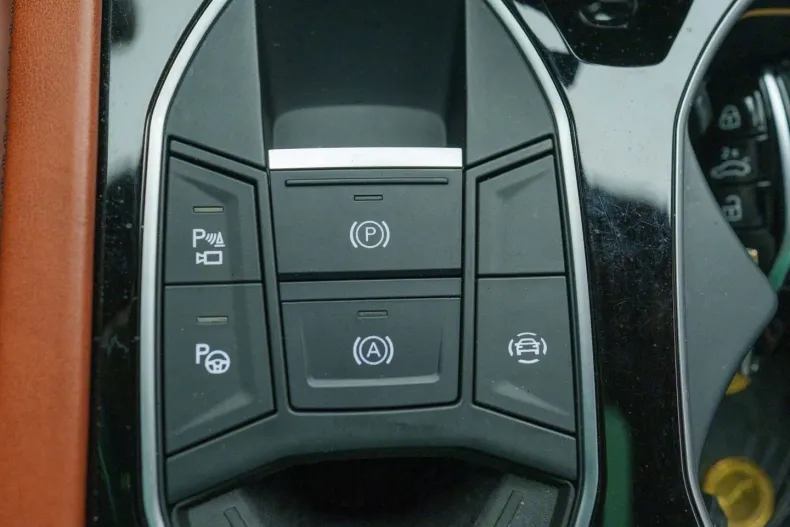 Lamborghini Urus din 2022 cu 57.000 km - oferta LAM122372 - foto 29