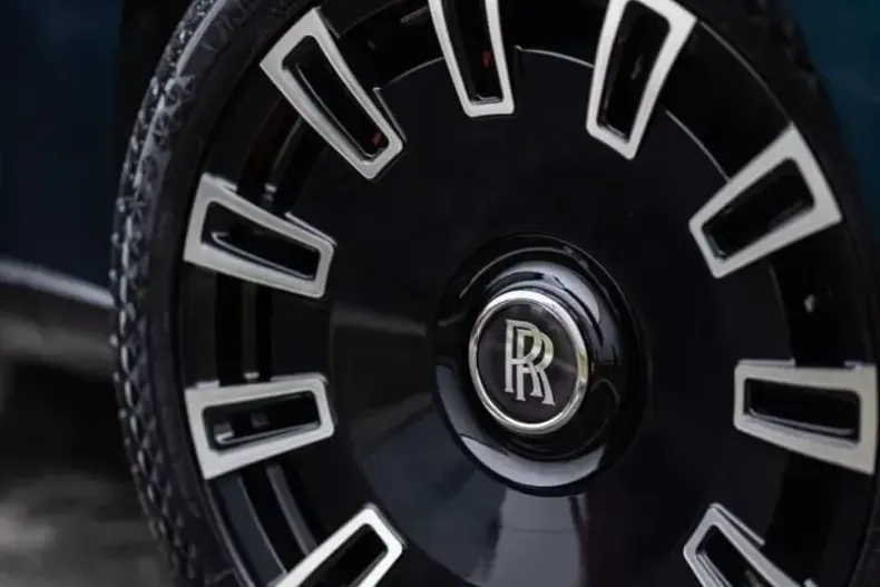 Rolls-Royce Cullinan din 2022 cu 11.500 km - oferta ROL122374 - foto 8