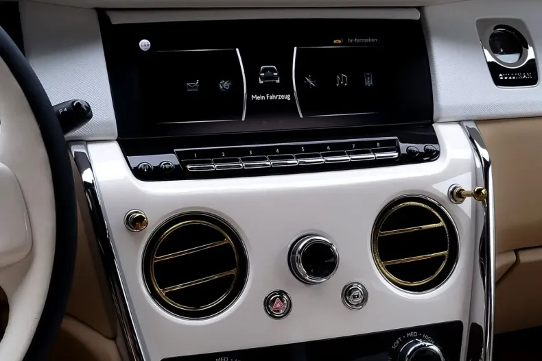 Rolls-Royce Cullinan din 2023 cu 6.888 km - oferta ROL122377 - foto 17