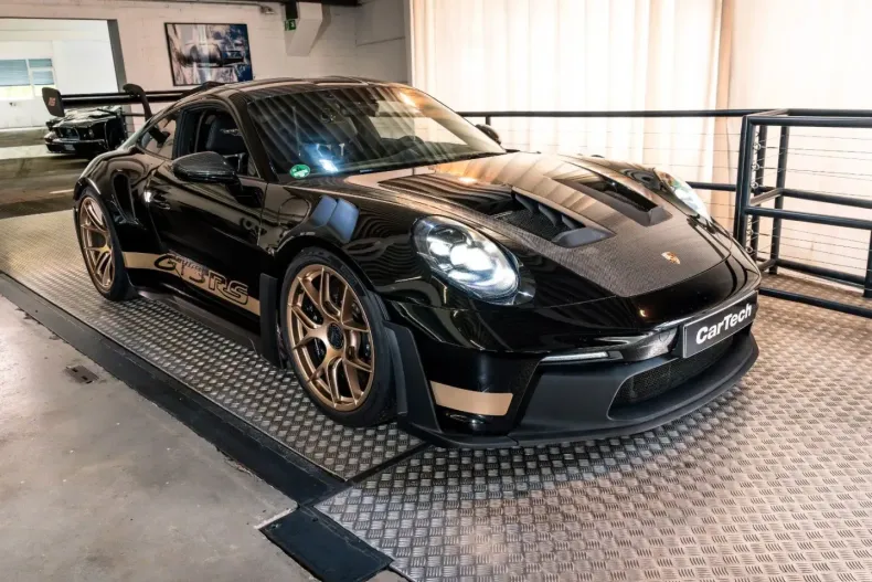 Porsche 992 din 2024 cu 3.090 km - oferta POR122384 - foto 1