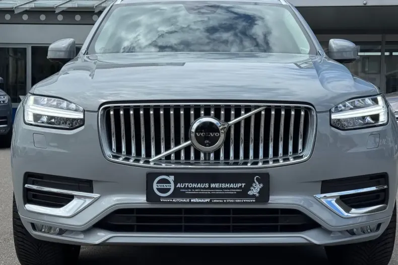 Volvo XC90 din 2023 cu 34.000 km - oferta VOL122395 - foto 2