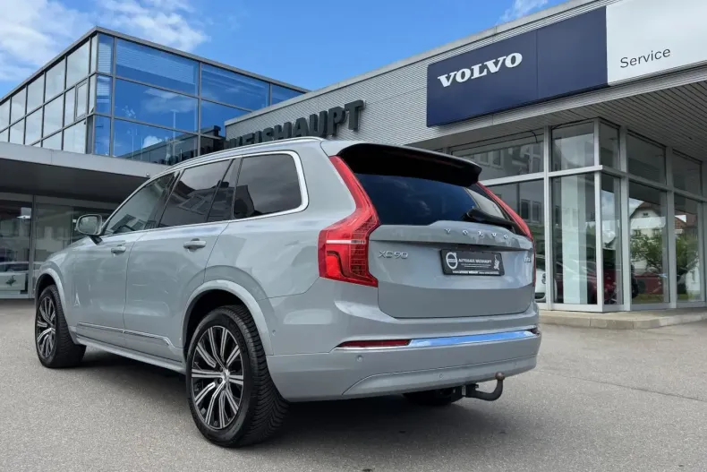 Volvo XC90 din 2023 cu 34.000 km - oferta VOL122395 - foto 4