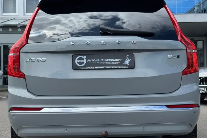 Volvo XC90 din 2023 cu 34.000 km - oferta VOL122395 - foto 5