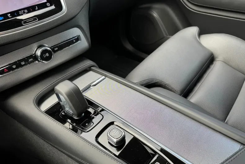 Volvo XC90 din 2023 cu 34.000 km - oferta VOL122395 - foto 9