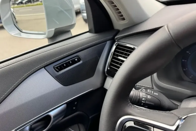 Volvo XC90 din 2023 cu 34.000 km - oferta VOL122395 - foto 12