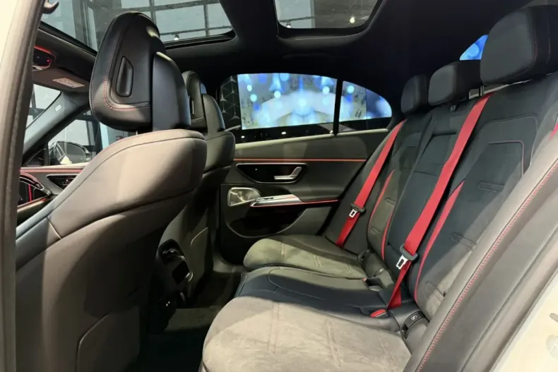 Mercedes-Benz E 53 AMG din 2025 cu 10.000 km - oferta MER122408 - foto 17