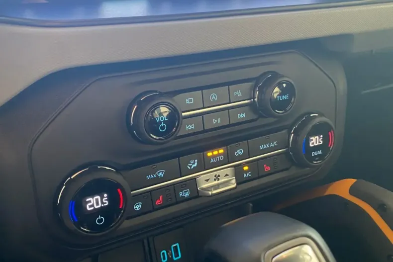 Ford Bronco din 2024 cu 11.100 km - oferta FOR122414 - foto 25