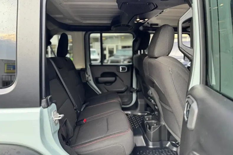 Jeep Wrangler din 2023 cu 41.200 km - oferta JEE122416 - foto 19