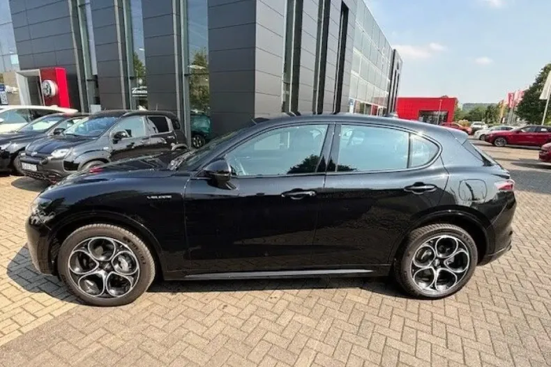 Alfa Romeo Stelvio din 2024 cu 18.888 km - oferta ALF122418 - foto 2