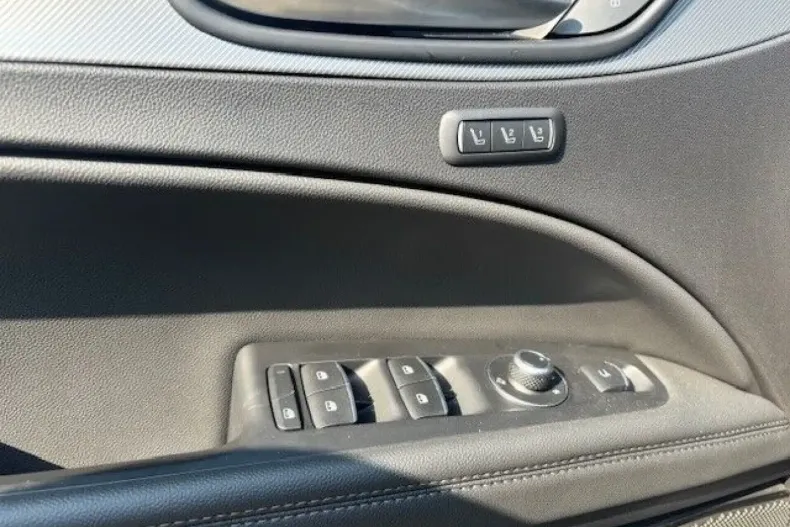 Alfa Romeo Stelvio din 2024 cu 18.888 km - oferta ALF122418 - foto 13