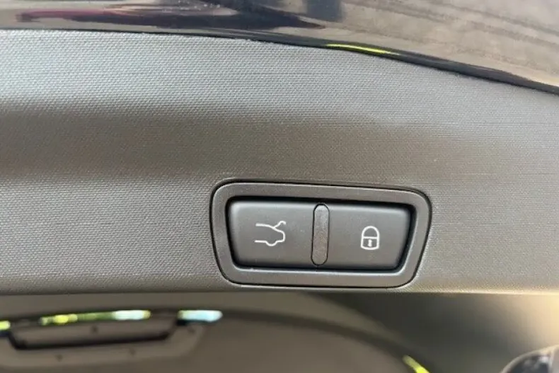 Alfa Romeo Stelvio din 2024 cu 18.888 km - oferta ALF122418 - foto 15