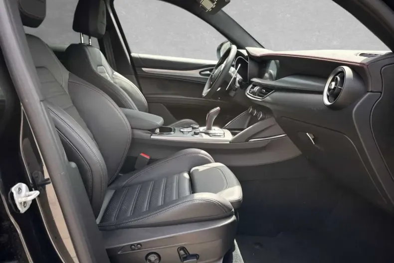 Alfa Romeo Stelvio din 2023 cu 13.000 km - oferta ALF122419 - foto 6