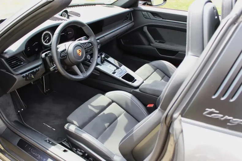 Porsche 992 din 2024 cu 6.200 km - oferta POR122421 - foto 15