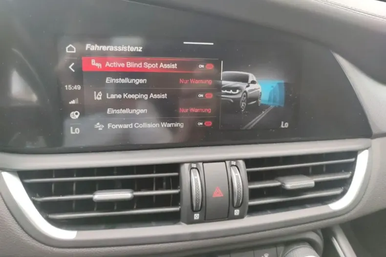 Alfa Romeo Giulia din 2024 cu 5.350 km - oferta ALF122423 - foto 13