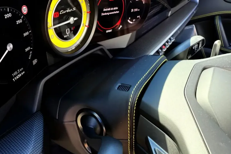 Porsche 992 din 2022 cu 11.436 km - oferta POR122425 - foto 19