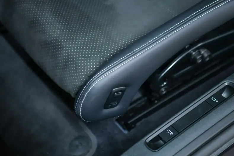 Porsche 992 din 2024 cu 1.495 km - oferta POR122429 - foto 13