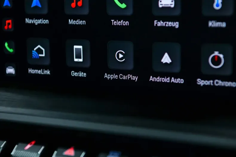 Porsche 992 din 2024 cu 1.495 km - oferta POR122429 - foto 24