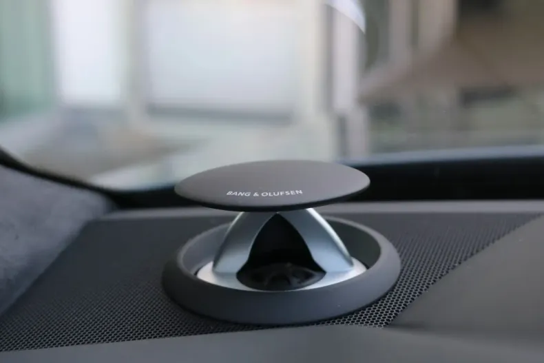 Audi A8 din 2023 cu 49.350 km - oferta AUD122433 - foto 19