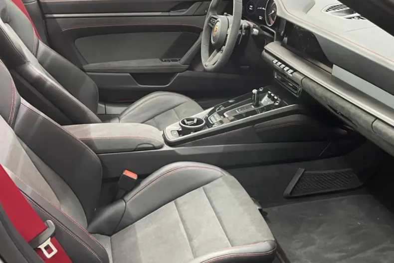 Porsche 911 din 2023 cu 6.000 km - oferta POR122448 - foto 17