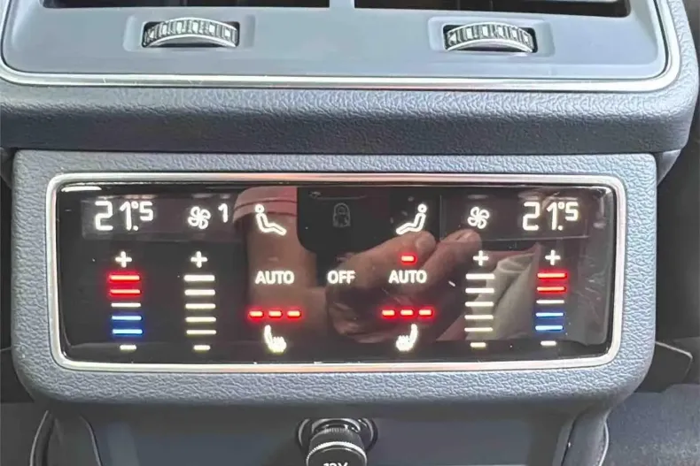 Audi A6 din 2021 cu 70.937 km - oferta AUD122449 - foto 25