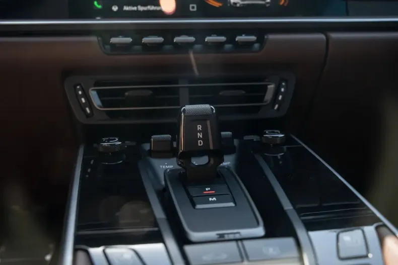 Porsche 992 din 2024 cu 8.100 km - oferta POR122464 - foto 25