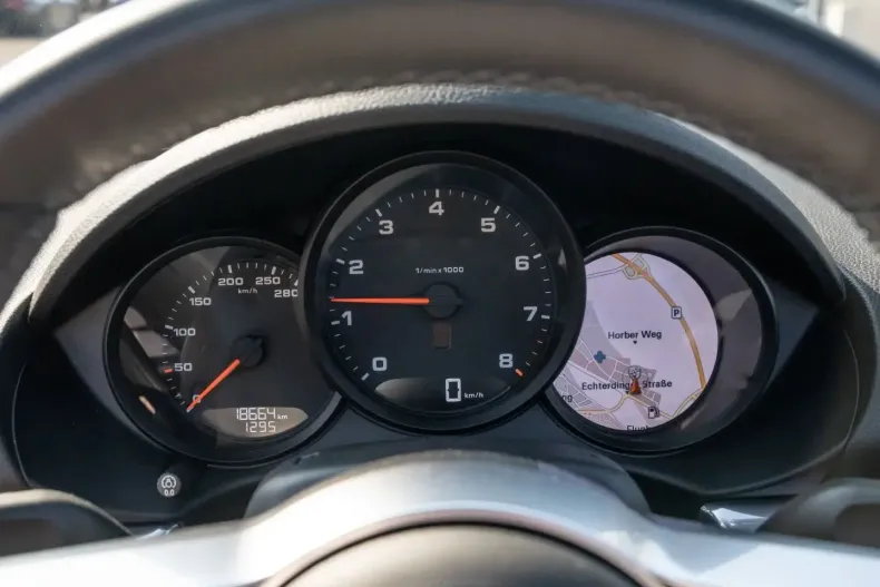 Porsche Boxster din 2023 cu 18.800 km - oferta POR122470 - foto 24