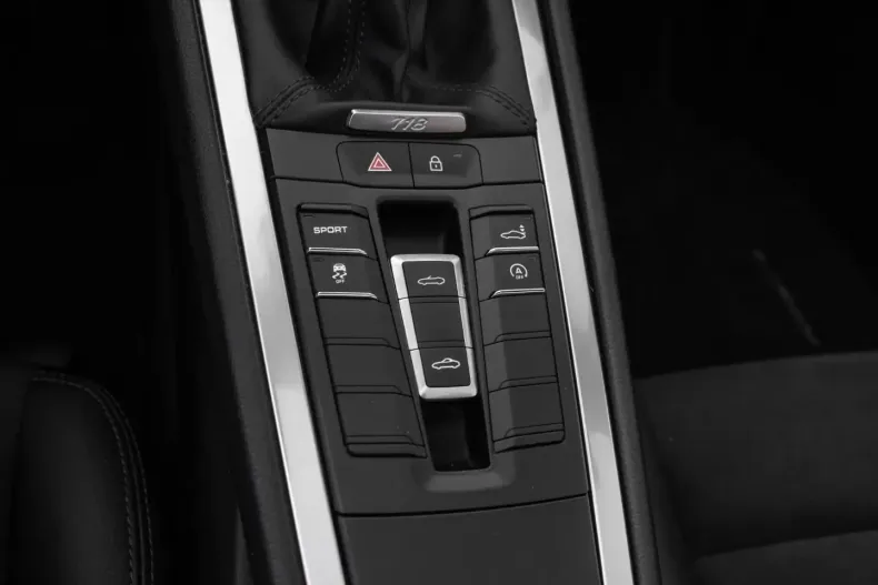 Porsche Boxster din 2023 cu 18.800 km - oferta POR122470 - foto 30