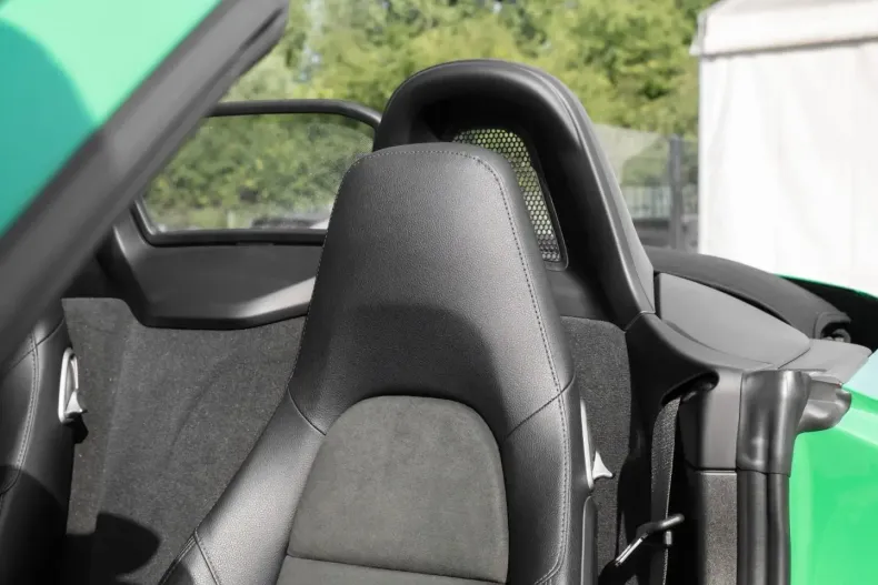 Porsche Boxster din 2023 cu 18.800 km - oferta POR122470 - foto 34