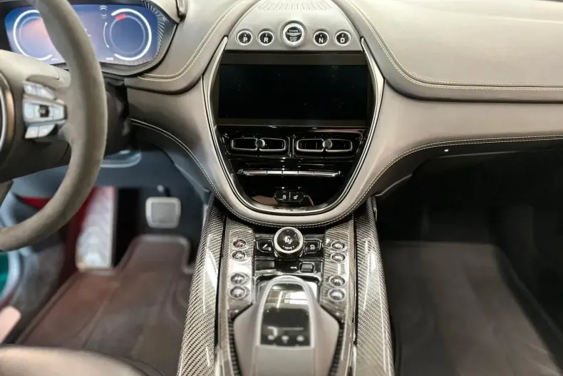 Aston Martin DBX din 2023 cu 10.550 km - oferta AST122483 - foto 13