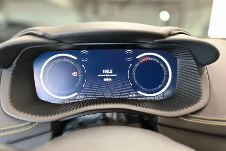 Aston Martin DBX din 2023 cu 10.550 km - oferta AST122483 - foto 16