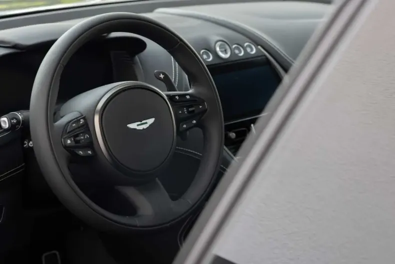 Aston Martin DBX din 2024 cu 15.100 km - oferta AST122484 - foto 25