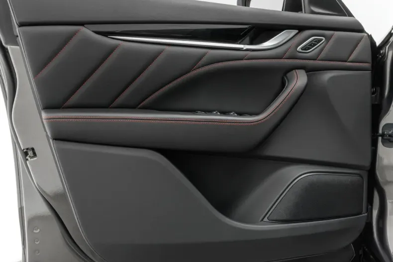 Maserati Levante din 2023 cu 54.900 km - oferta MAS122491 - foto 9