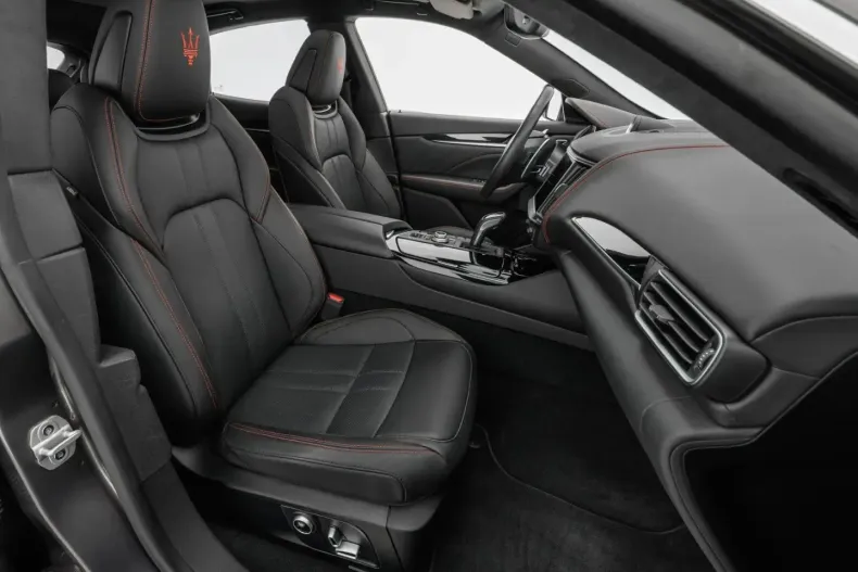 Maserati Levante din 2023 cu 54.900 km - oferta MAS122491 - foto 17