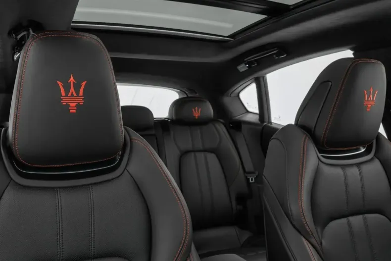 Maserati Levante din 2023 cu 54.900 km - oferta MAS122491 - foto 20