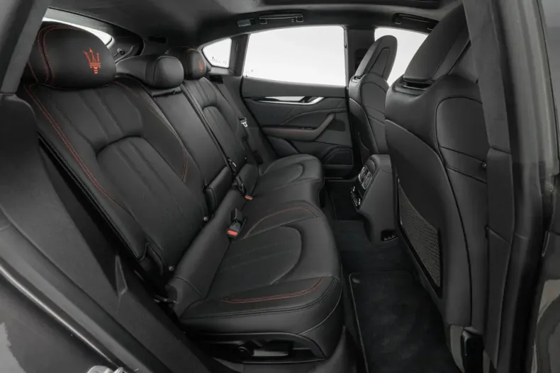 Maserati Levante din 2023 cu 54.900 km - oferta MAS122491 - foto 21