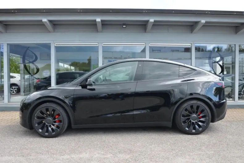 Tesla Model Y din 2022 cu 61.561 km - oferta TES122501 - foto 2