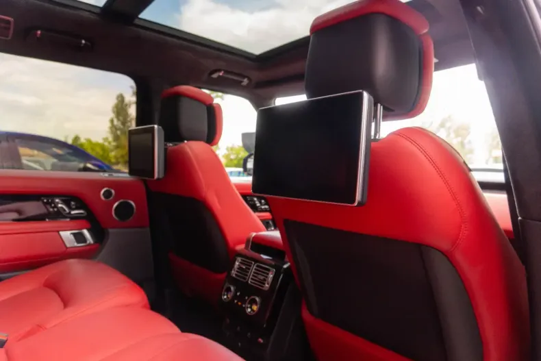 Land Rover Range Rover din 2021 cu 69.560 km - oferta LAN122506 - foto 32