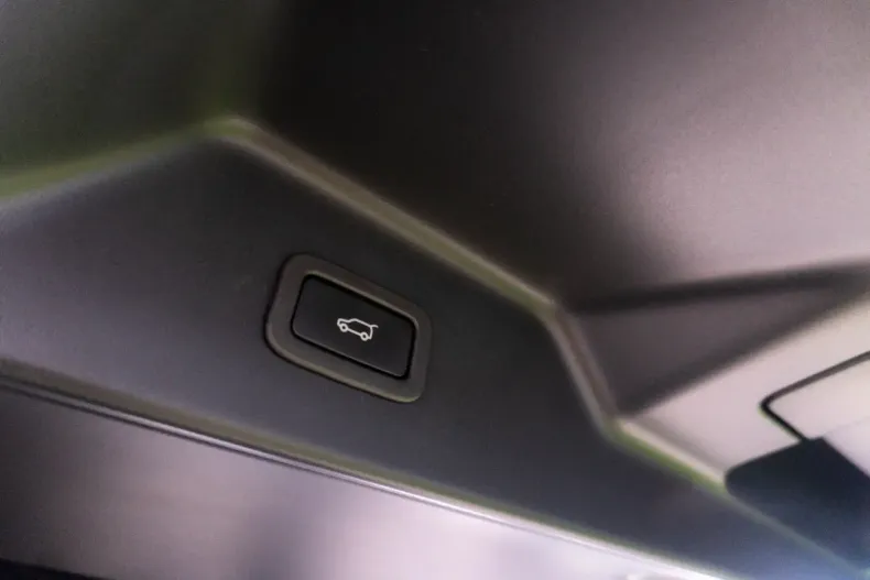 Land Rover Range Rover din 2021 cu 69.560 km - oferta LAN122506 - foto 36